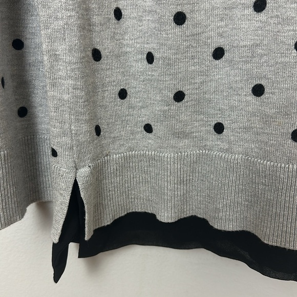 Lane Bryant Polka Dot Sweater 14/16 Gray Black V Neck Chiffon Trim Sz 14 - Picture 4 of 8